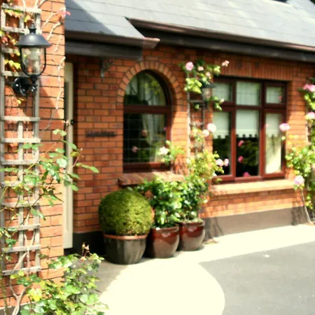 Bed & Breakfast Dunaree 4*
